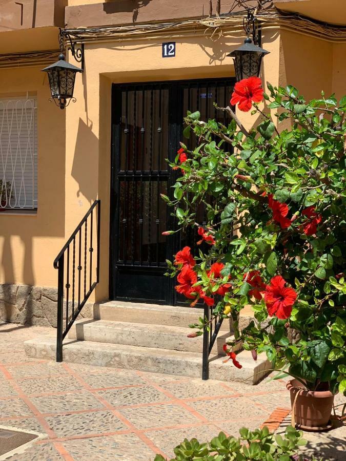 La Casa De Los Tres Amigos Sagunto Eksteriør billede