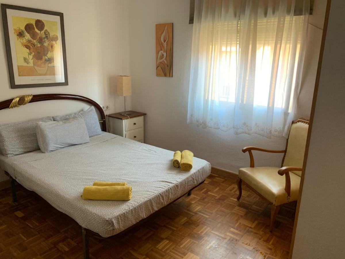 La Casa De Los Tres Amigos Sagunto Eksteriør billede